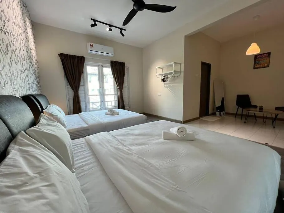 Karpalsinghdrive Seaside Georgetown 4R3B3P 15Pax Villa Feriehus