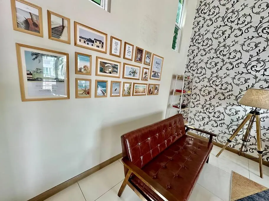 Feriehus Karpalsinghdrive Seaside Georgetown 4R3B3P 15Pax Villa